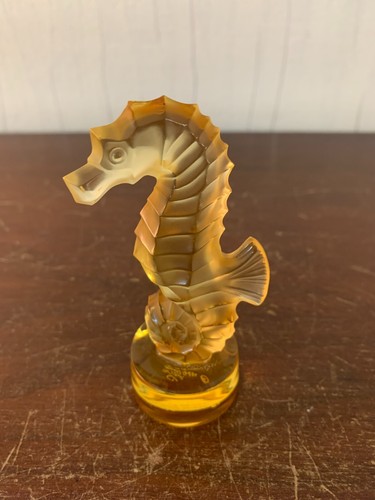 Lalique crystal seahorse - lalique,