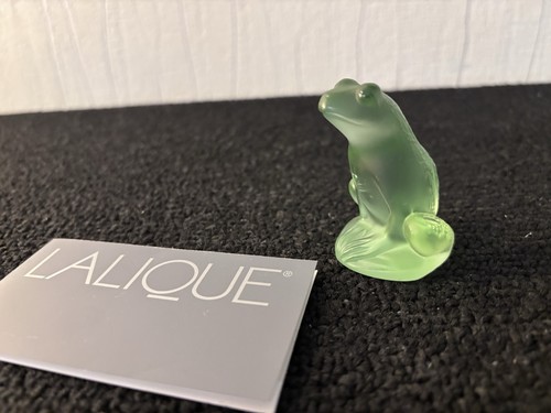 Light green crystal frog - light,
